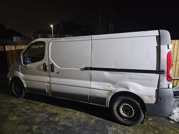 Man with a Van Dewsbury, Man divan