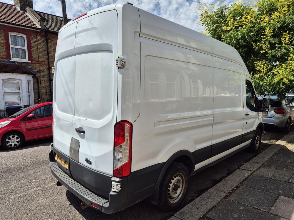 Man and van driver in London