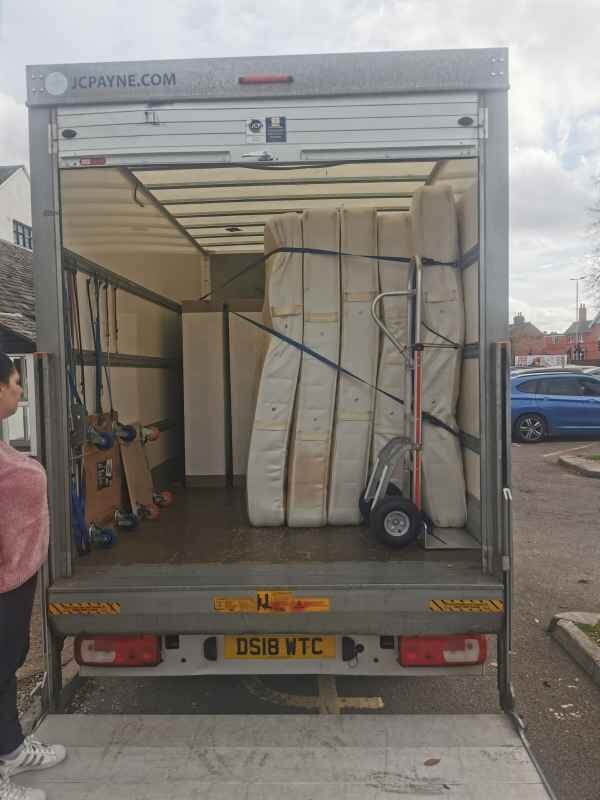 Man and van driver in London