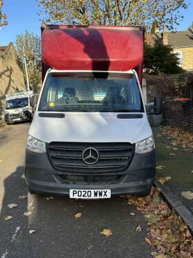 Zozo Unlimited Ltd van