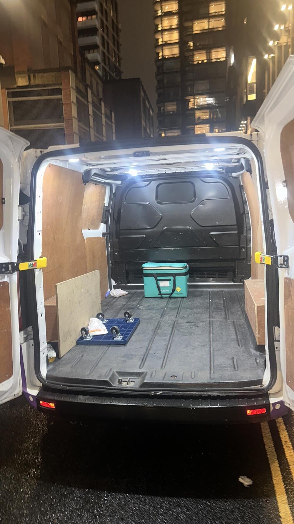 Man and van driver in London
