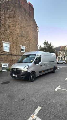 Road Monsters van