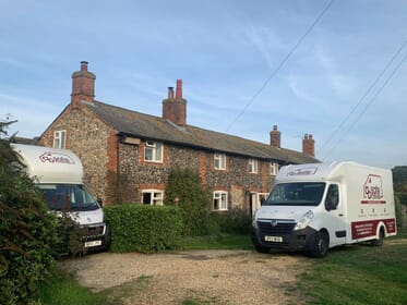 AB SAFE MOVES LTD van
