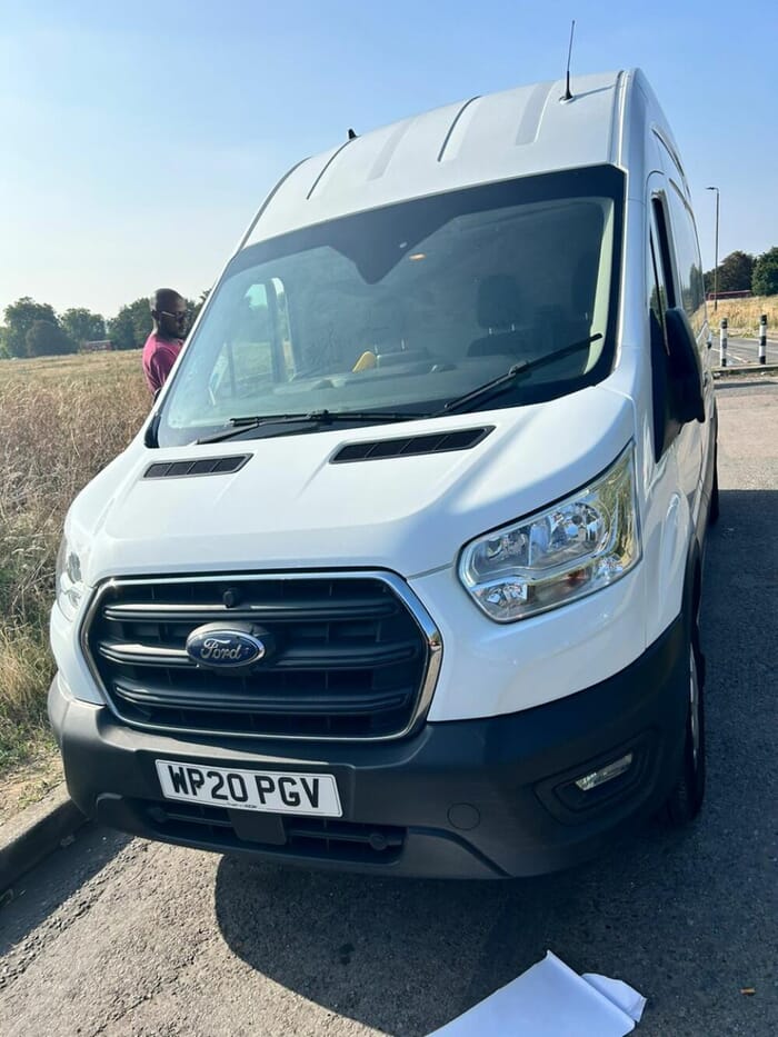 Chuks Iwotor - Man and Van in London