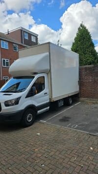 Van of zunair yaseen