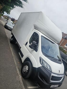 Bombaz International Ltd van